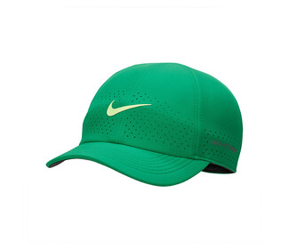 Nike Dri-FIT Advantage Club Cap (Stadium Green)